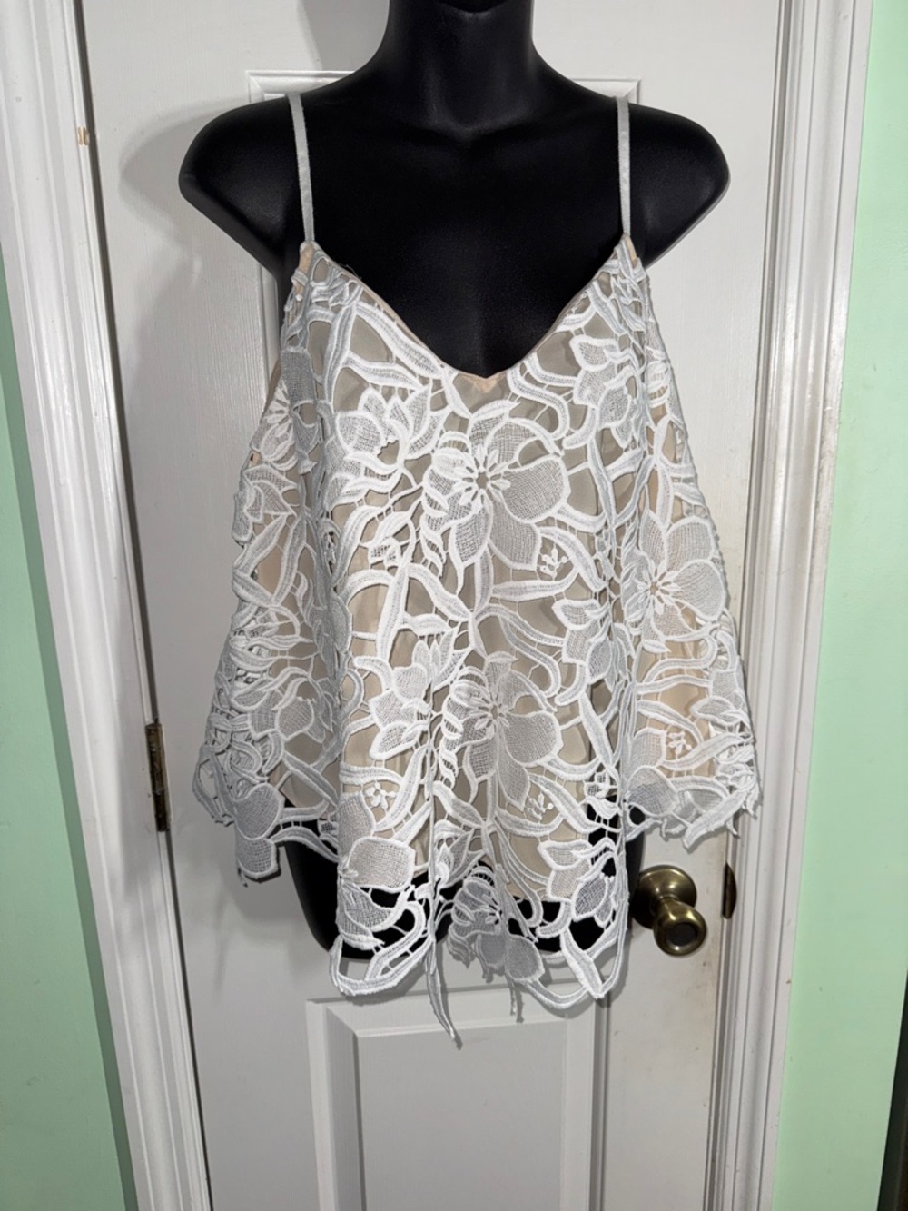 Alice & Olivia White Emmeline Handkerchief Boho Hippie Chic Tank Top Size L